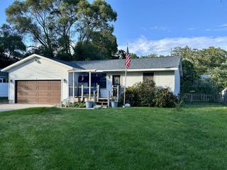 2242 Warren Avenue, Norton Shores, MI 49441