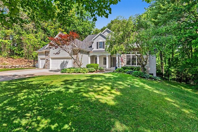 6390 Shugarbush Trail, Kalamazoo, MI 49009
