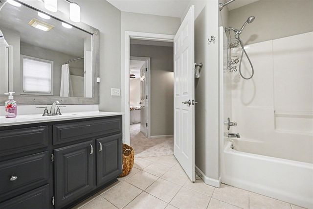 6390 Shugarbush Trail, Kalamazoo, MI 49009