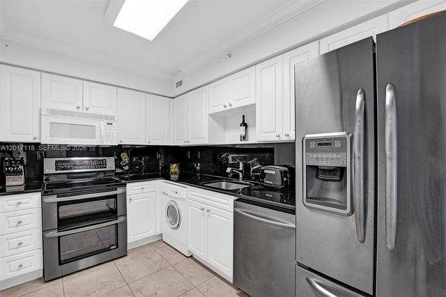 2501 S Ocean Dr 401, Hollywood, FL 33019