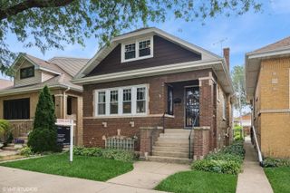 5525 W Berenice Avenue, Chicago, IL 60641