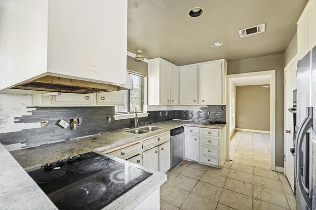 2911 Ashford Trail, Houston, TX 77082