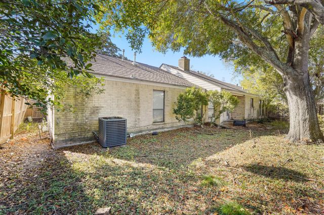 2911 Ashford Trail, Houston, TX 77082