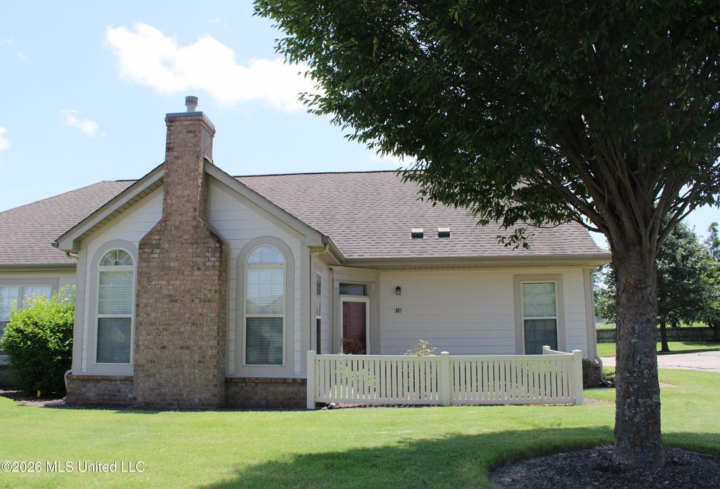 8817 Parkview Oaks Circle, Olive Branch, MS 38654 — photo 3