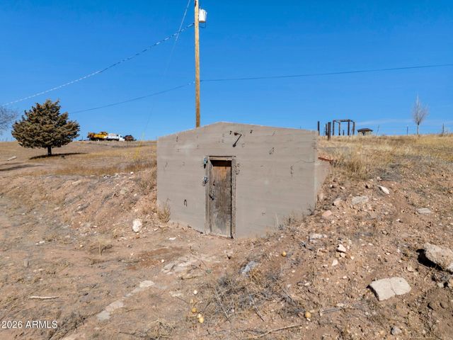 3125 W BIG CHINO Road, Paulden, AZ 86334