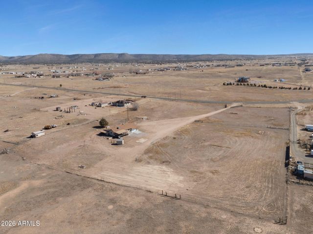 3125 W BIG CHINO Road, Paulden, AZ 86334