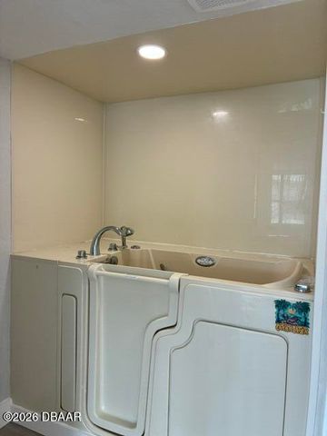 28 Azalea Drive, Ormond Beach, FL 32176