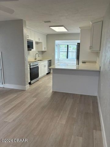 28 Azalea Drive, Ormond Beach, FL 32176