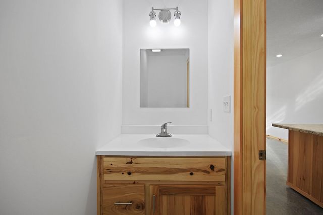 504 OAKLAWN AVE, Fayette, MO 65248