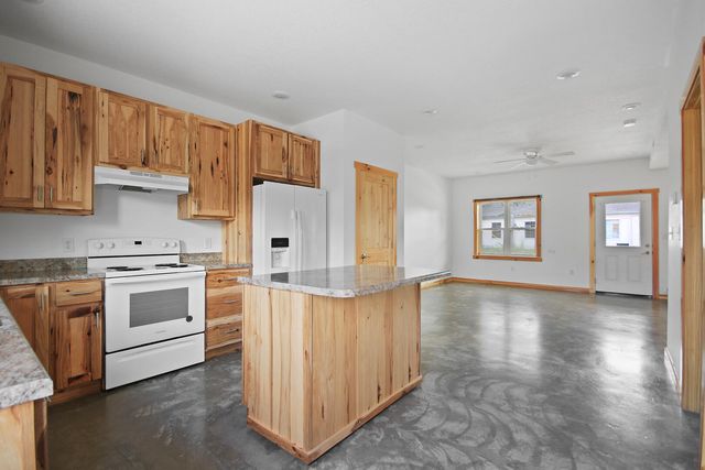 504 OAKLAWN AVE, Fayette, MO 65248