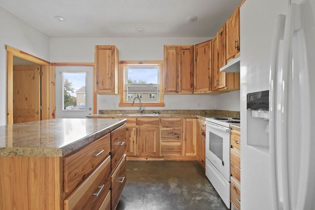 504 OAKLAWN AVE, Fayette, MO 65248