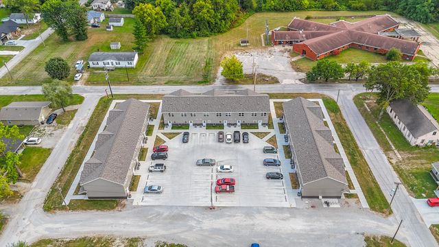 504 OAKLAWN AVE, Fayette, MO 65248