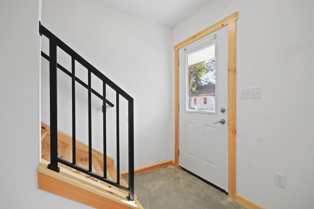 504 OAKLAWN AVE, Fayette, MO 65248