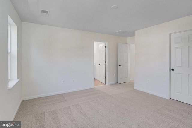 2808 WHITE TAIL DR, Locust Grove, VA 22508