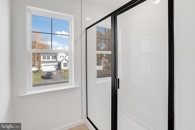 2808 WHITE TAIL DR, Locust Grove, VA 22508