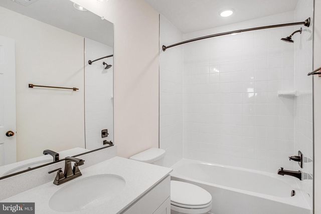 2808 WHITE TAIL DR, Locust Grove, VA 22508