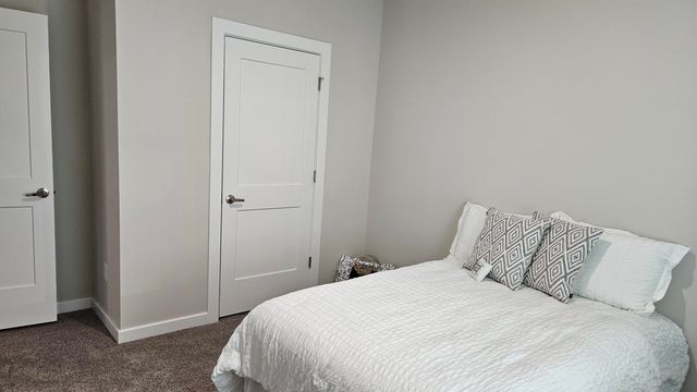 1030 N Forestview Ct, Wichita, KS 67235