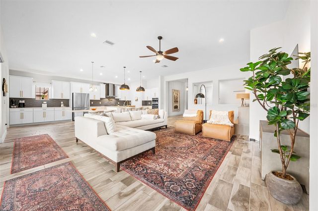 12630 HORSESHOE BEND DRIVE, Lithia, FL 33547