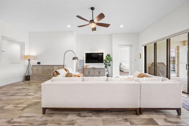 12630 HORSESHOE BEND DRIVE, Lithia, FL 33547