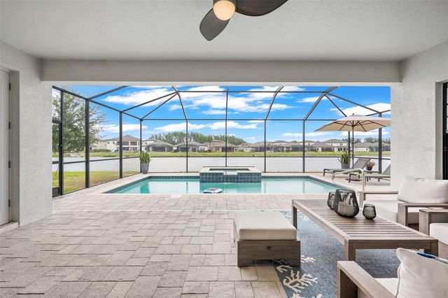 12630 HORSESHOE BEND DRIVE, Lithia, FL 33547