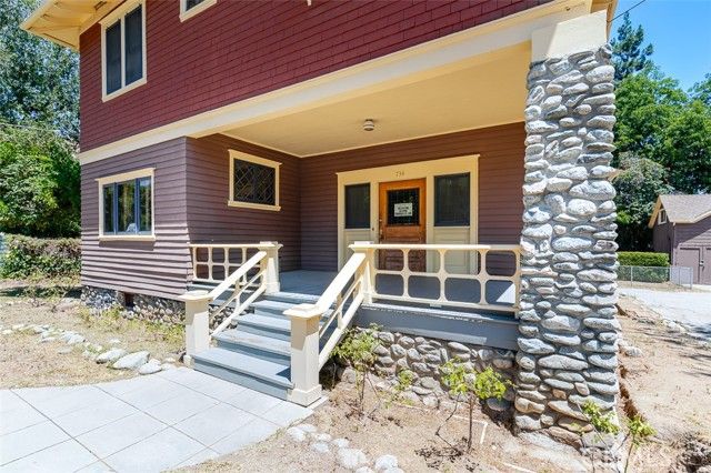 734 Saint John Avenue, Pasadena, CA 91105