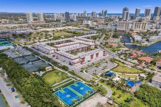 580 Egret Dr 215, Hallandale Beach, FL 33009