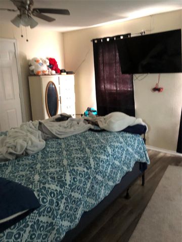827 1st Avenue N, Texas City, TX 77590