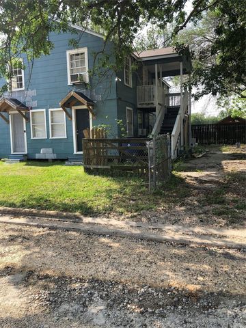 827 1st Avenue N, Texas City, TX 77590