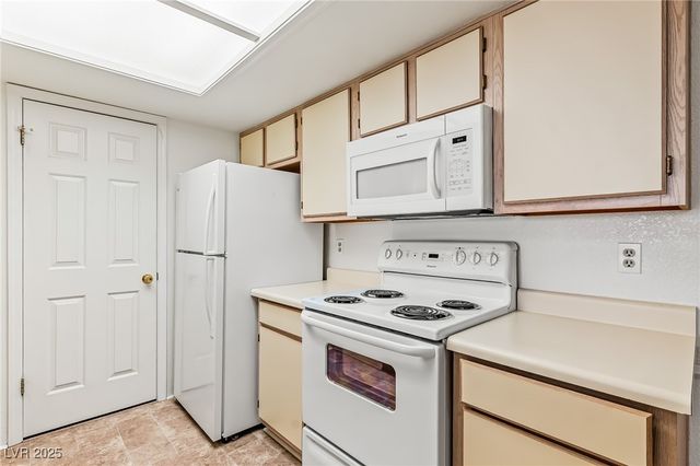 3550 Bay Sands Drive 2037, Laughlin, NV 89029