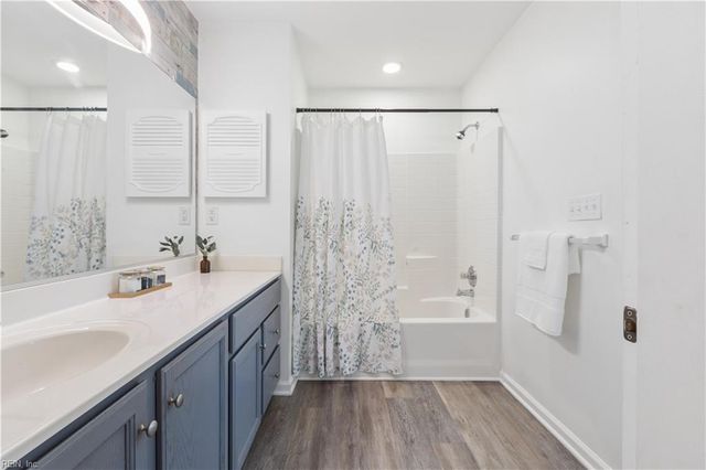 808 Sandy Bay Cove, Newport News, VA 23602