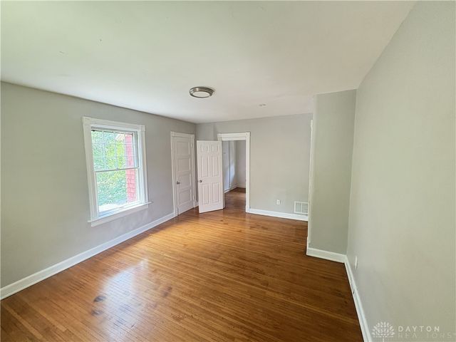 14 Cambridge Avenue, Dayton, OH 45406