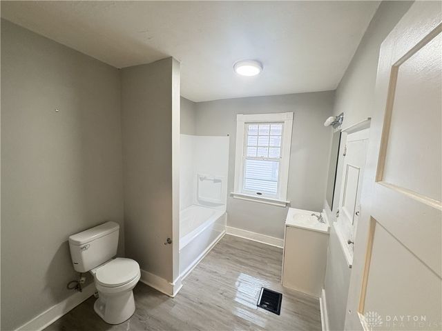 14 Cambridge Avenue, Dayton, OH 45406