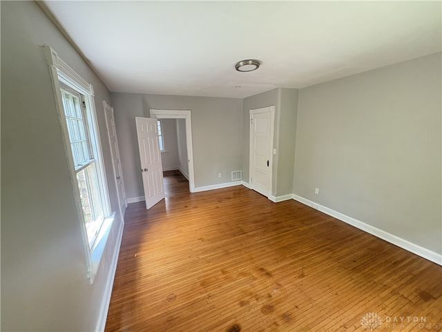 14 Cambridge Avenue, Dayton, OH 45406