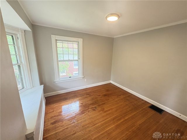 14 Cambridge Avenue, Dayton, OH 45406