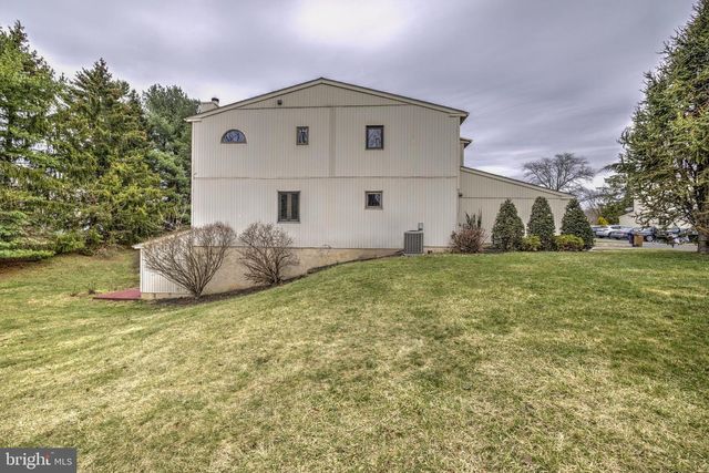 1305 SENECA RUN, Ambler, PA 19002