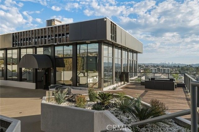 345 Pioneer Drive 501, Glendale, CA 91203