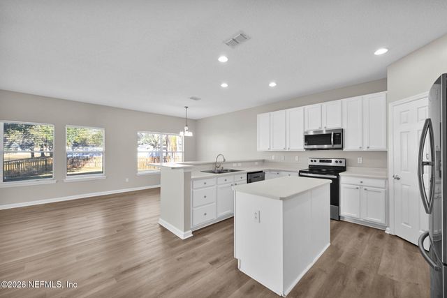 8663 DERRY Drive, Jacksonville, FL 32244