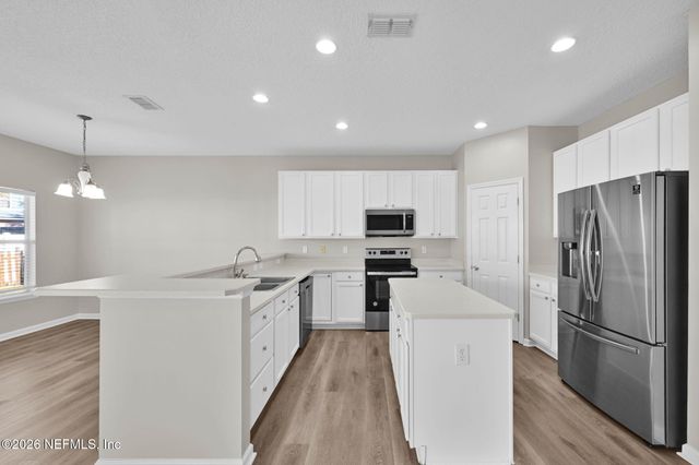 8663 DERRY Drive, Jacksonville, FL 32244