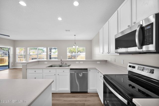 8663 DERRY Drive, Jacksonville, FL 32244