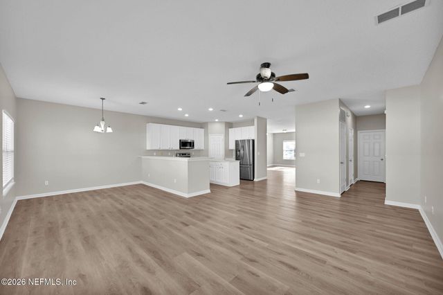 8663 DERRY Drive, Jacksonville, FL 32244