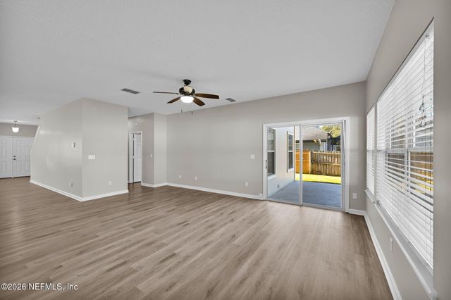 8663 DERRY Drive, Jacksonville, FL 32244