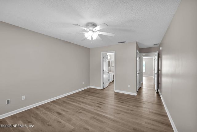 8663 DERRY Drive, Jacksonville, FL 32244