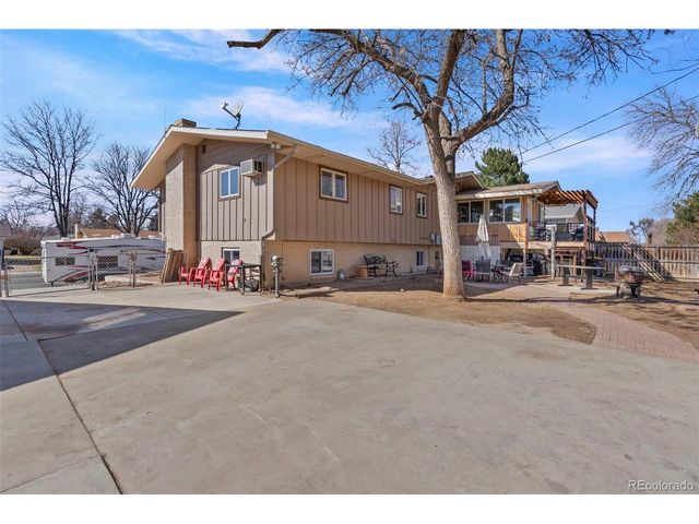 333 10th St, Windsor, CO 80550