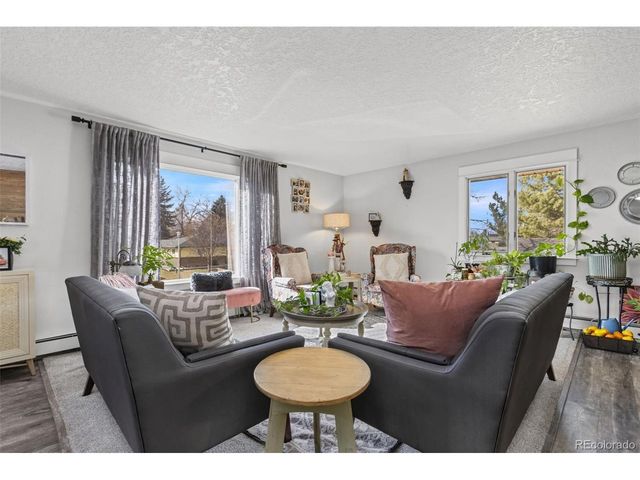 333 10th St, Windsor, CO 80550