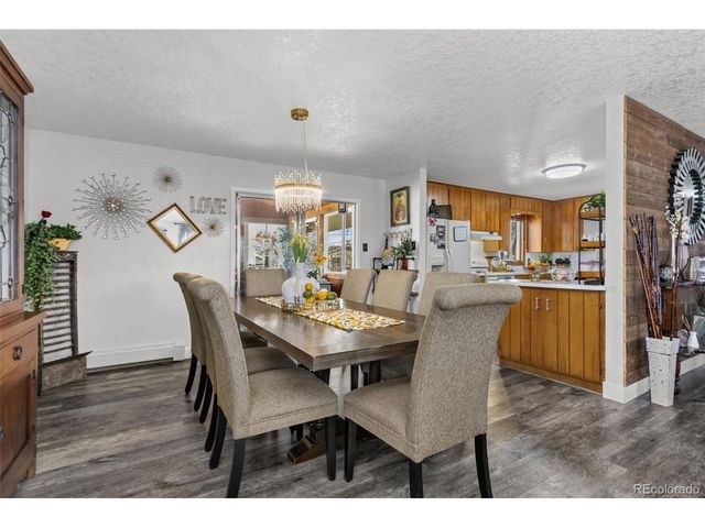 333 10th St, Windsor, CO 80550