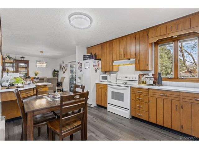 333 10th St, Windsor, CO 80550