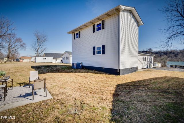 1705 East Millard Street, Johnson City, TN 37601