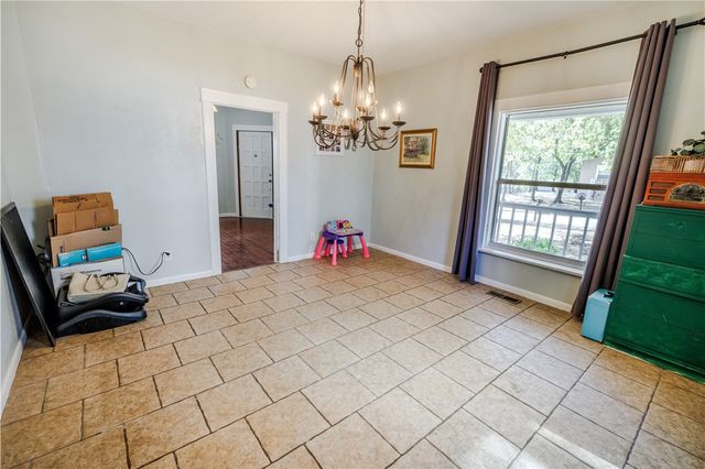503 N Wright Street, Siloam Springs, AR 72761