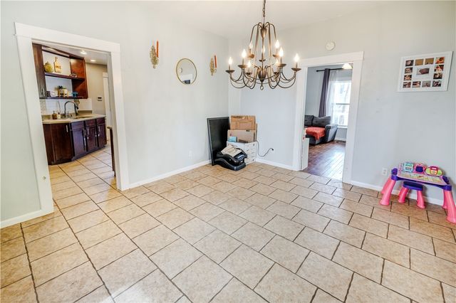 503 N Wright Street, Siloam Springs, AR 72761