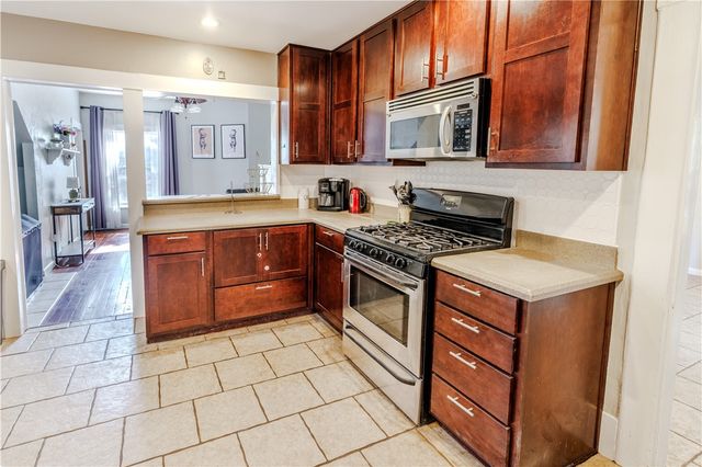 503 N Wright Street, Siloam Springs, AR 72761